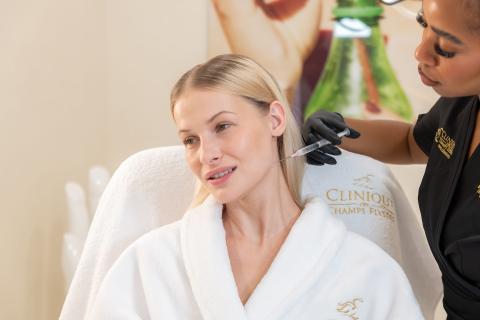 Jawline visage : injections d'acide hyaluronique pour remodeler l'angle de la mâchoire